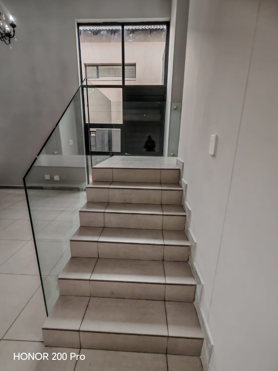 To Let 3 Bedroom Property for Rent in Raslouw Gauteng