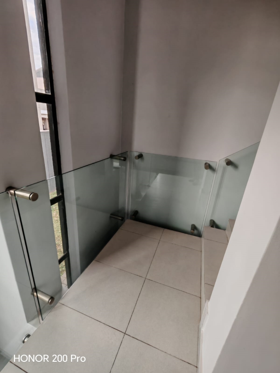 To Let 3 Bedroom Property for Rent in Raslouw Gauteng