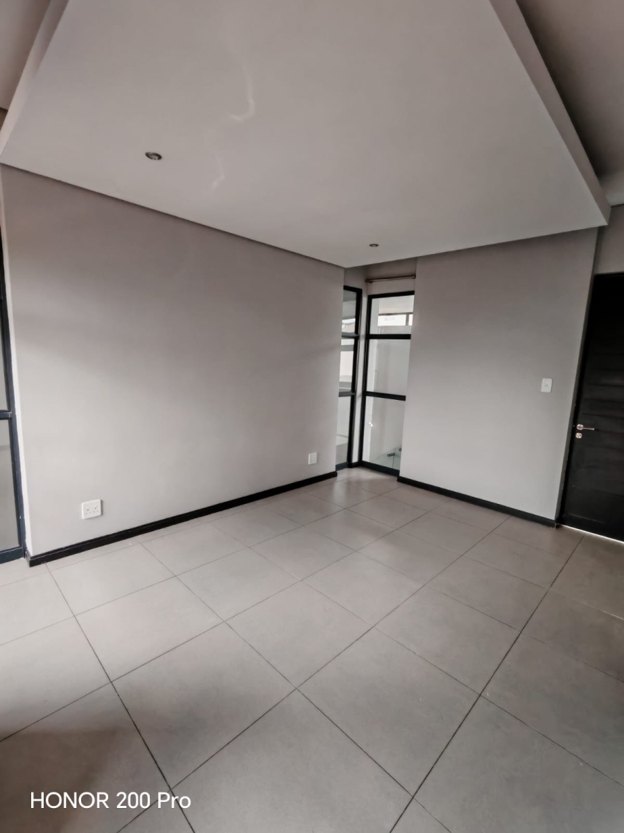 To Let 3 Bedroom Property for Rent in Raslouw Gauteng