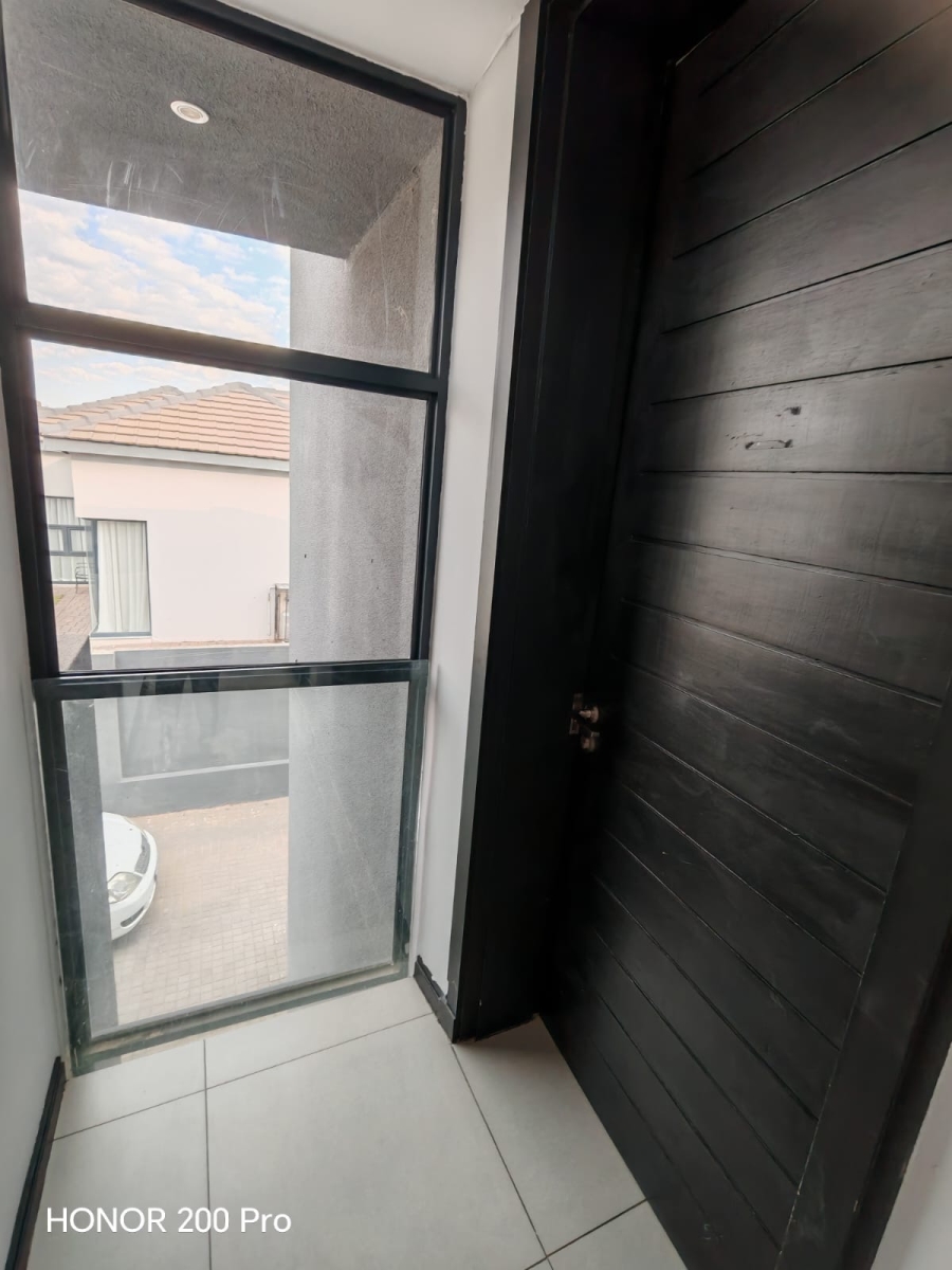To Let 3 Bedroom Property for Rent in Raslouw Gauteng