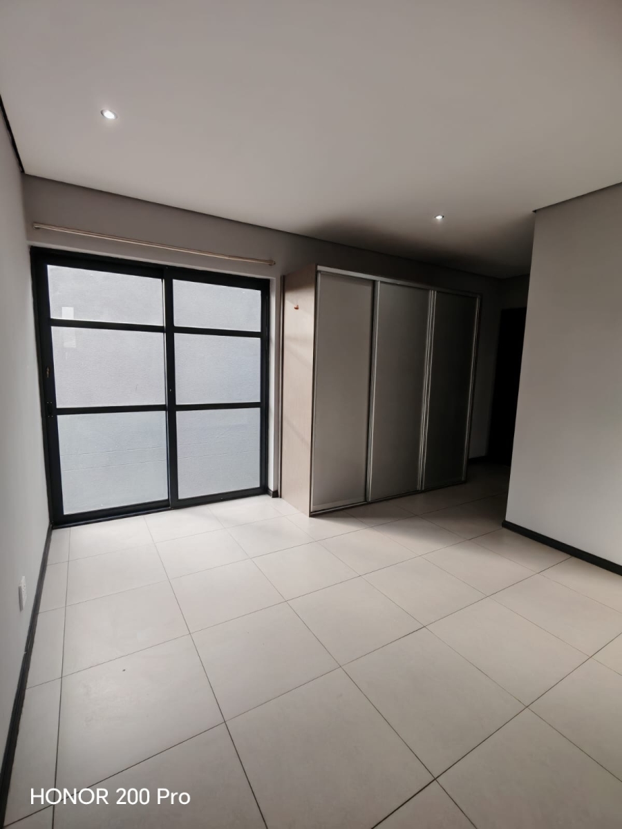To Let 3 Bedroom Property for Rent in Raslouw Gauteng