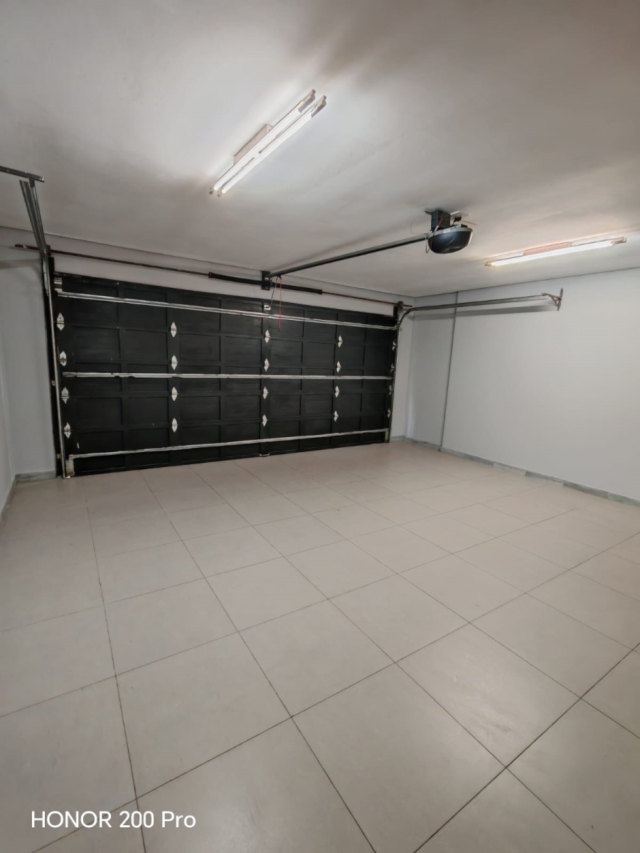 To Let 3 Bedroom Property for Rent in Raslouw Gauteng