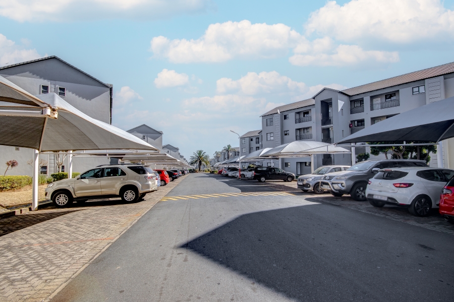 2 Bedroom Property for Sale in Carlswald Gauteng