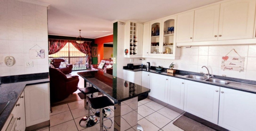 3 Bedroom Property for Sale in Bassonia Gauteng
