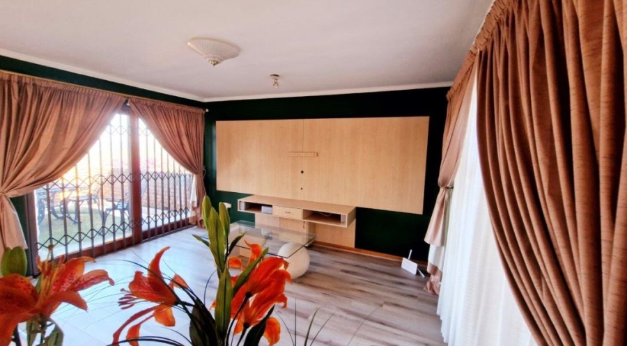 3 Bedroom Property for Sale in Bassonia Gauteng