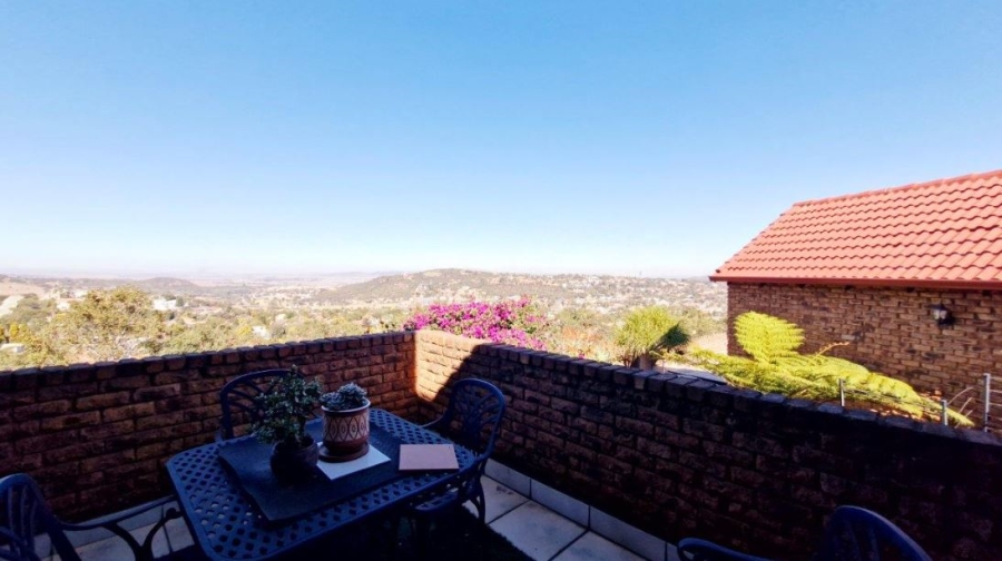 3 Bedroom Property for Sale in Bassonia Gauteng