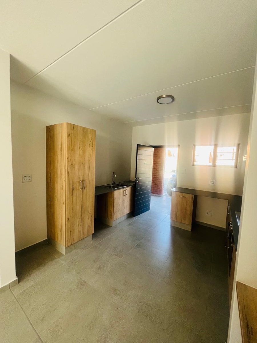 To Let 2 Bedroom Property for Rent in Kyalami Gauteng
