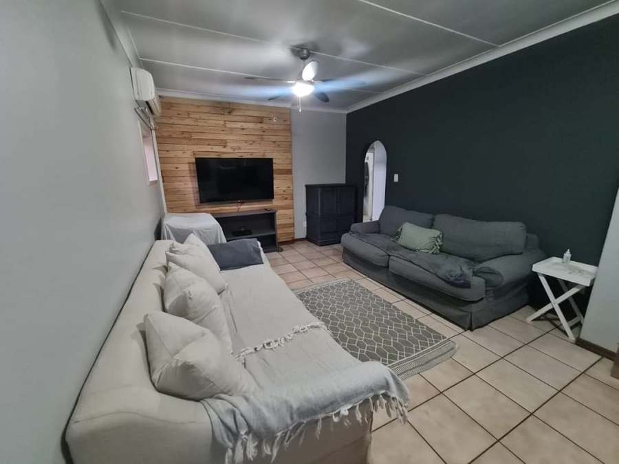 To Let 3 Bedroom Property for Rent in Moregloed Gauteng