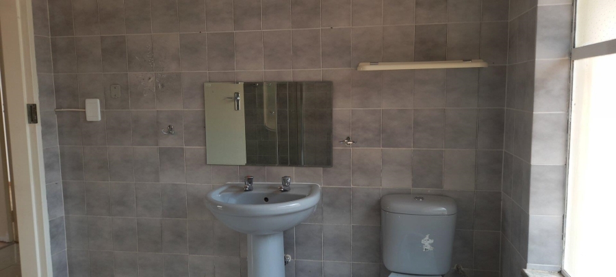8 Bedroom Property for Sale in Noordheuwel Gauteng