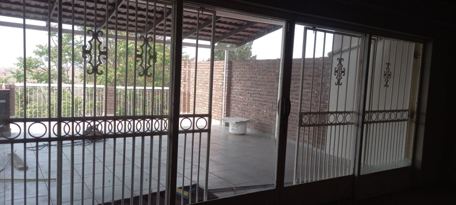 8 Bedroom Property for Sale in Noordheuwel Gauteng