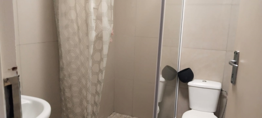 8 Bedroom Property for Sale in Noordheuwel Gauteng
