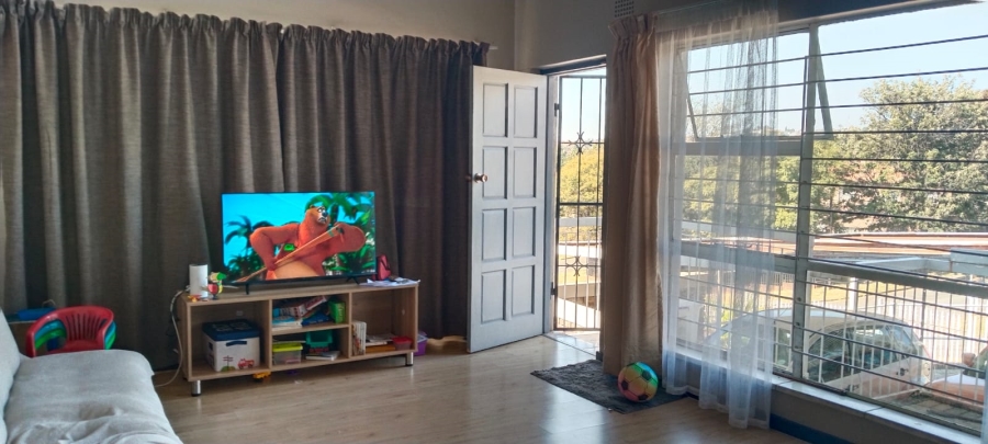 8 Bedroom Property for Sale in Noordheuwel Gauteng