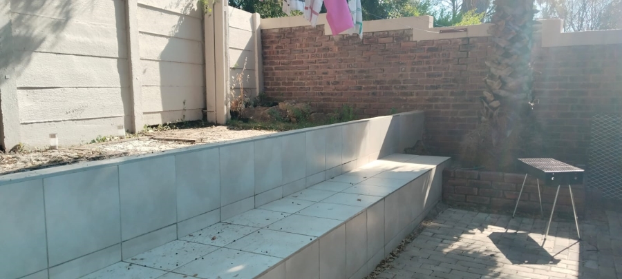 8 Bedroom Property for Sale in Noordheuwel Gauteng