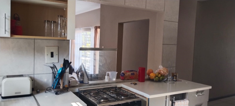 8 Bedroom Property for Sale in Noordheuwel Gauteng