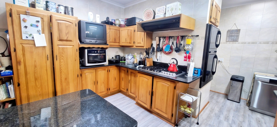 4 Bedroom Property for Sale in Magalieskruin Gauteng