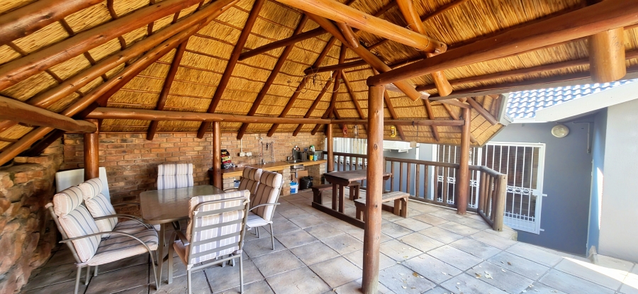 4 Bedroom Property for Sale in Magalieskruin Gauteng
