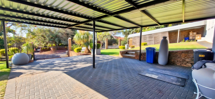 4 Bedroom Property for Sale in Magalieskruin Gauteng