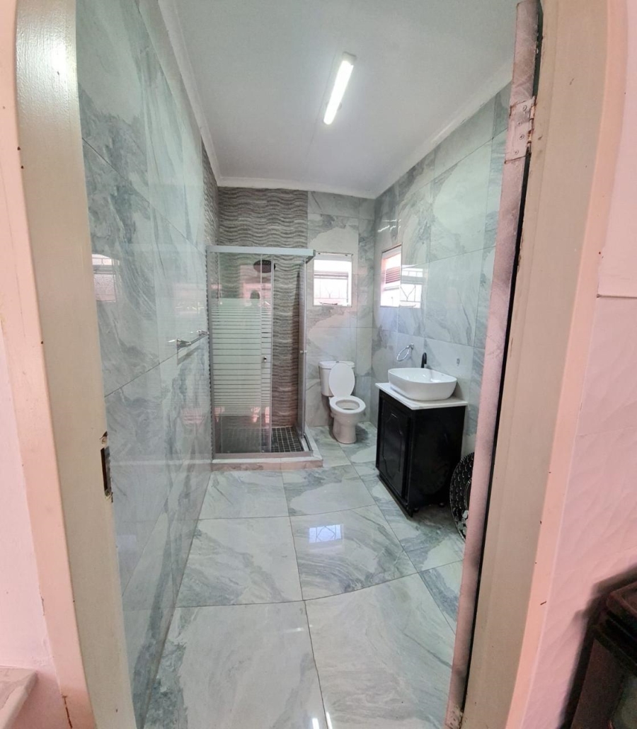 To Let 1 Bedroom Property for Rent in Noordheuwel Gauteng