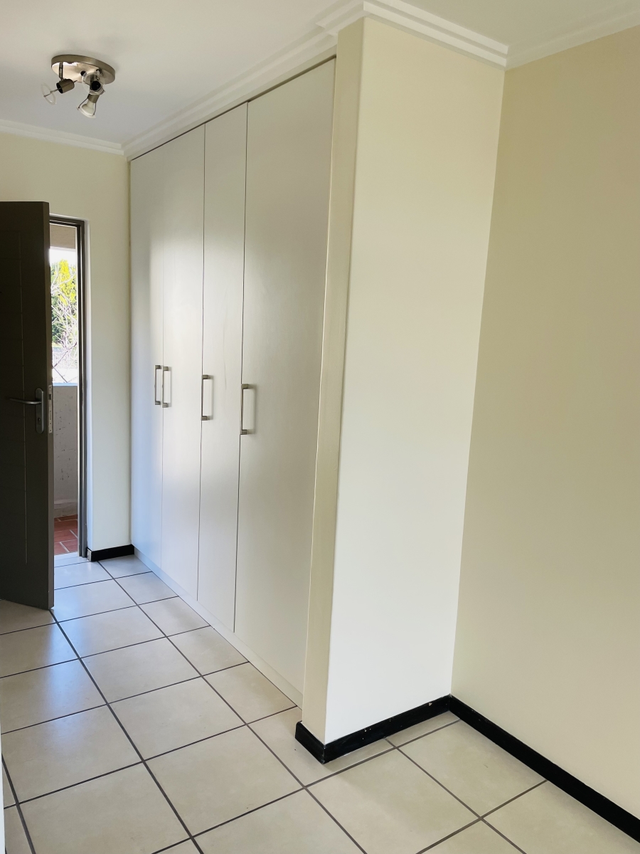 1 Bedroom Property for Sale in Paulshof Gauteng