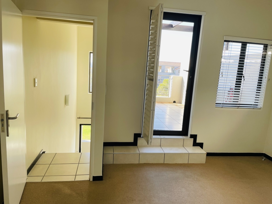 1 Bedroom Property for Sale in Paulshof Gauteng