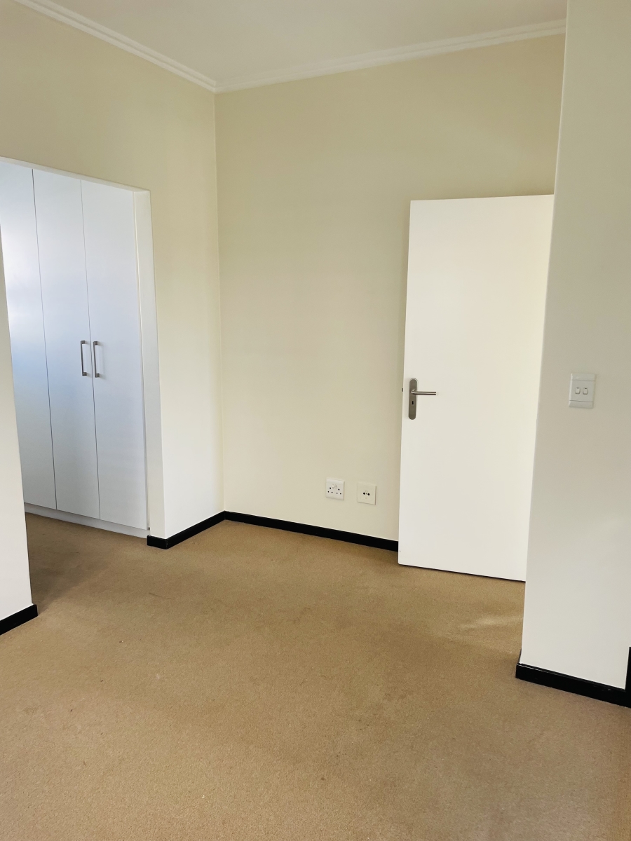 1 Bedroom Property for Sale in Paulshof Gauteng
