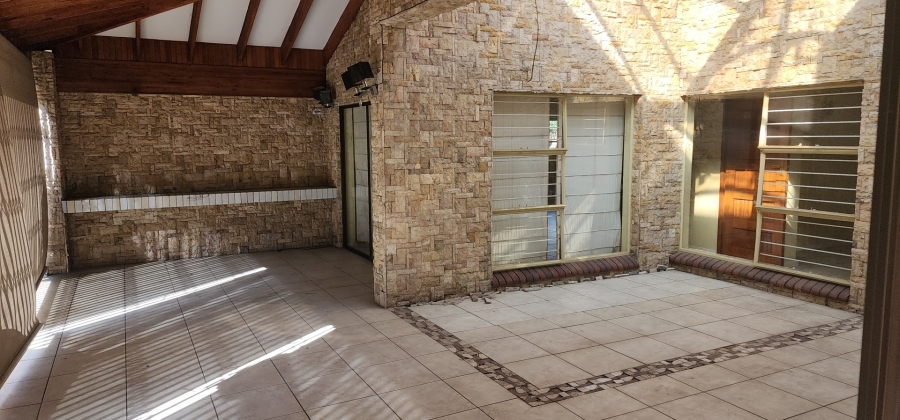 4 Bedroom Property for Sale in Bryanston Gauteng