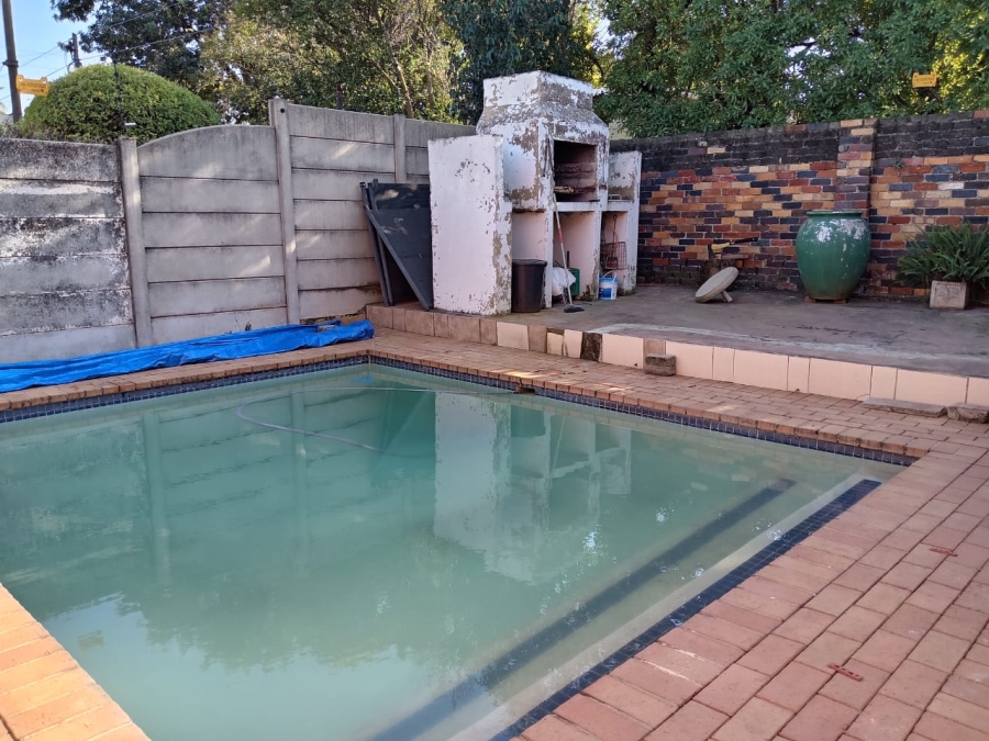 3 Bedroom Property for Sale in Roodepoort North Gauteng