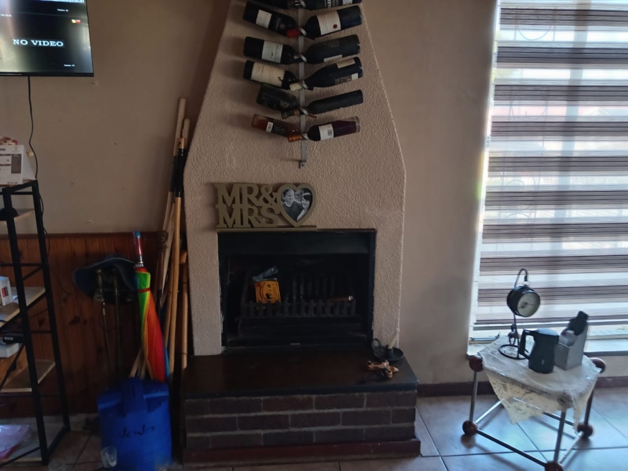 3 Bedroom Property for Sale in Roodepoort North Gauteng