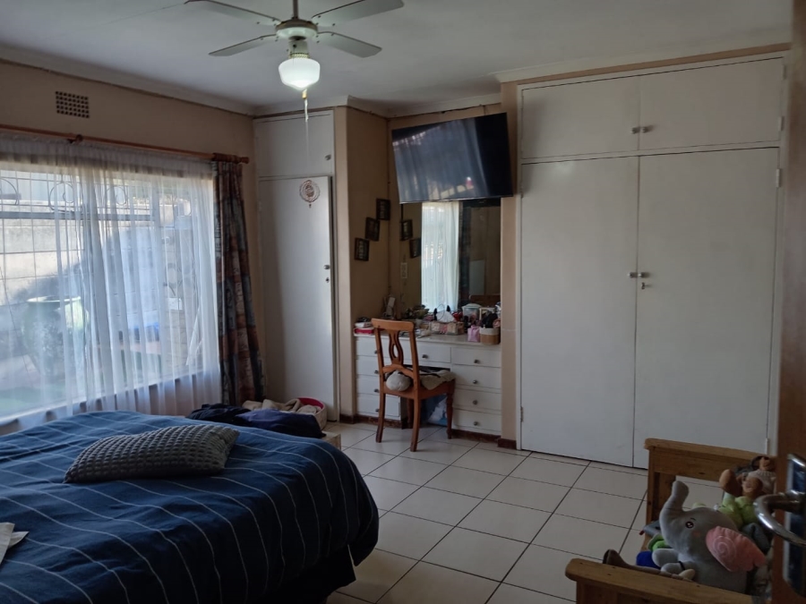 3 Bedroom Property for Sale in Roodepoort North Gauteng