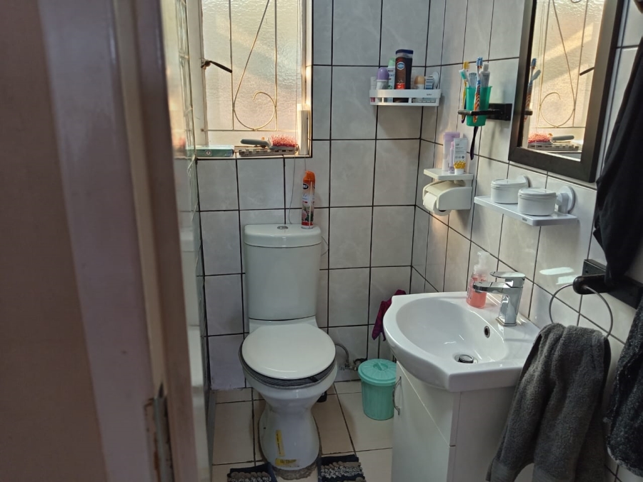3 Bedroom Property for Sale in Roodepoort North Gauteng