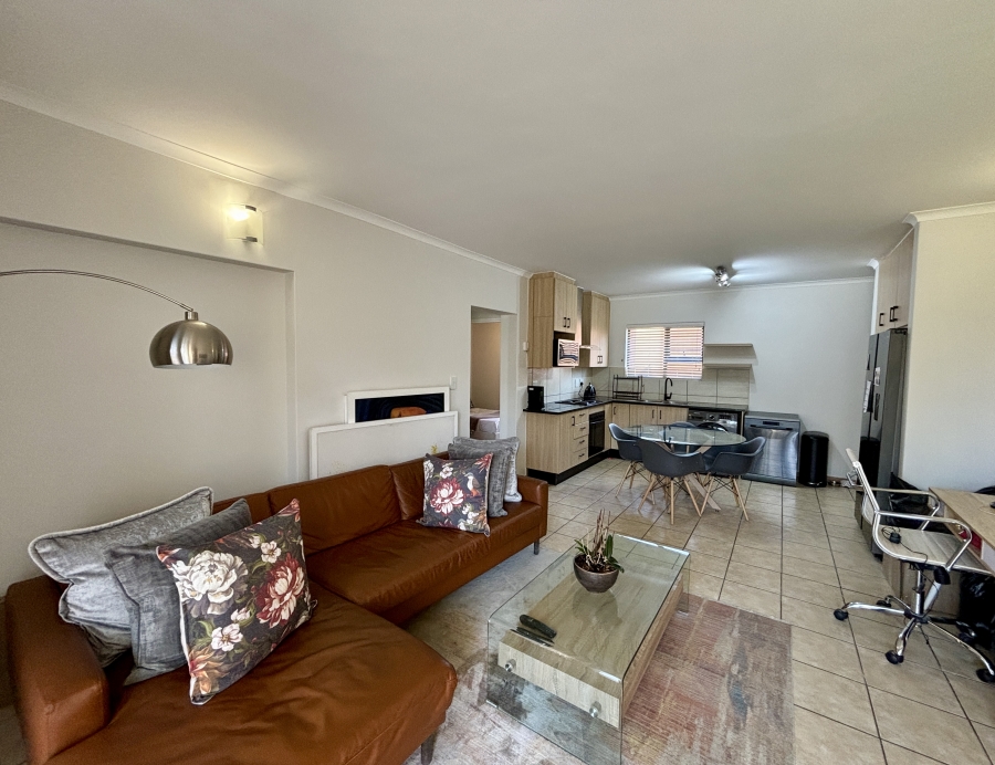 To Let 2 Bedroom Property for Rent in Barbeque Downs Gauteng