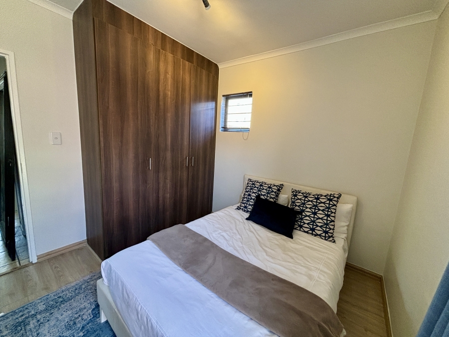 To Let 2 Bedroom Property for Rent in Barbeque Downs Gauteng