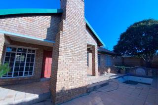 4 Bedroom Property for Sale in Castleview Gauteng