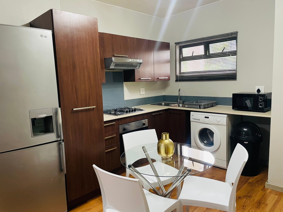 To Let 2 Bedroom Property for Rent in Fourways Gauteng