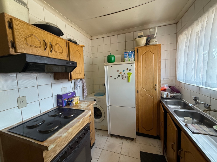 3 Bedroom Property for Sale in Lenasia South Gauteng