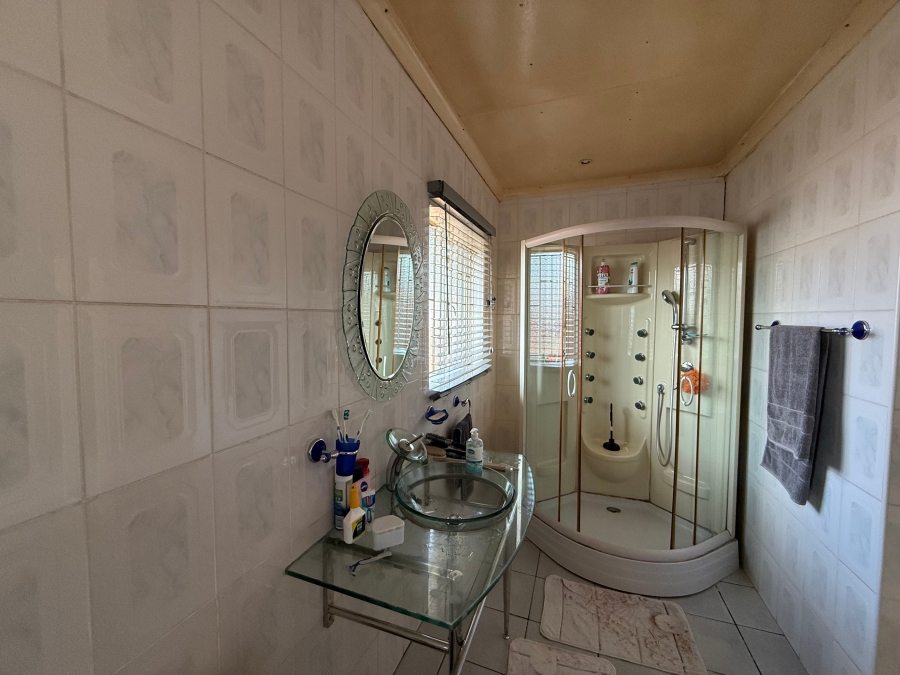 3 Bedroom Property for Sale in Lenasia South Gauteng