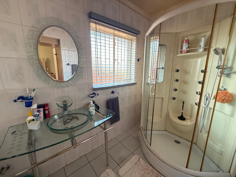 3 Bedroom Property for Sale in Lenasia South Gauteng