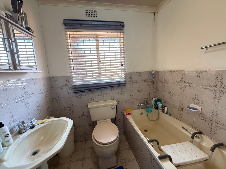 3 Bedroom Property for Sale in Lenasia South Gauteng
