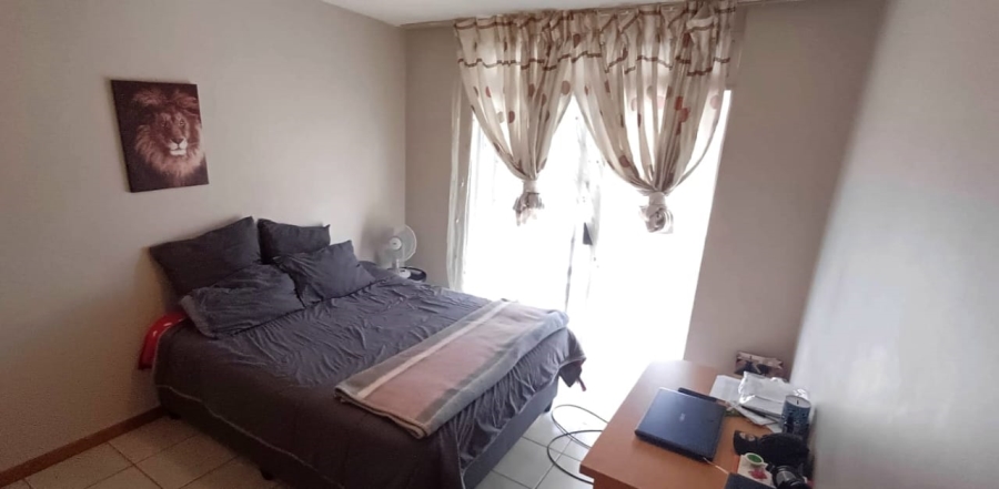 2 Bedroom Property for Sale in Hillcrest Gauteng