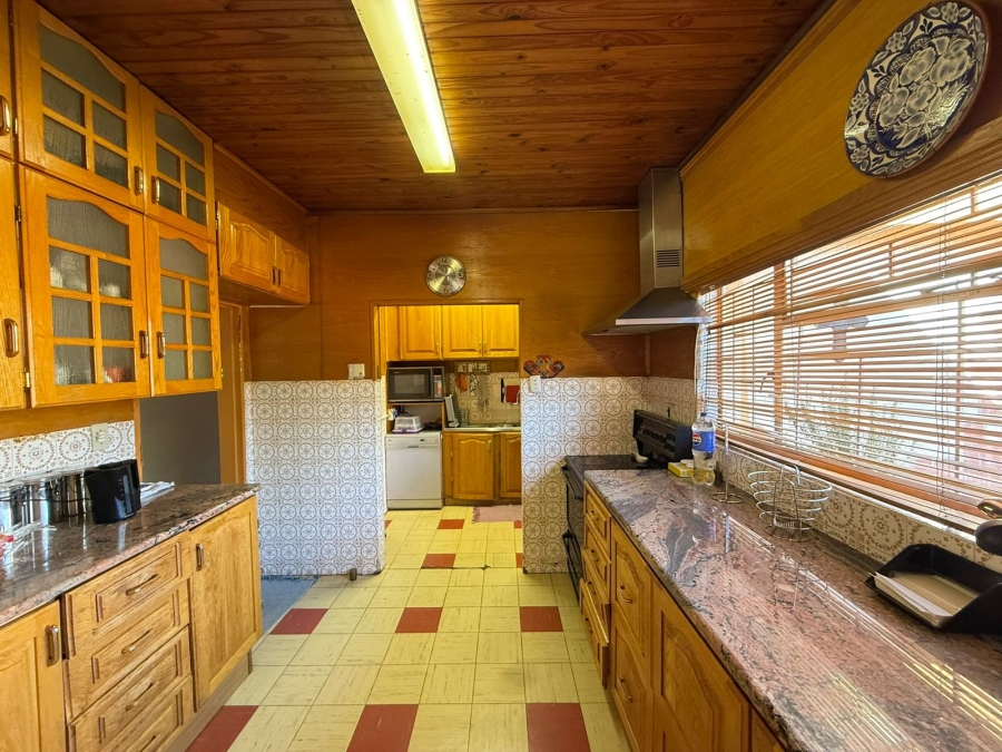 5 Bedroom Property for Sale in Kameeldrift East Gauteng