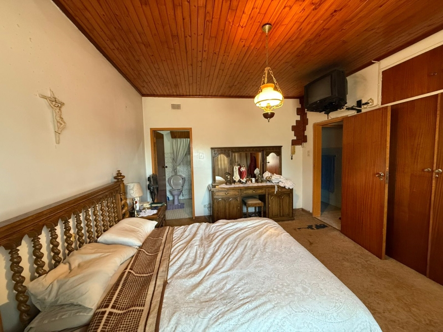 5 Bedroom Property for Sale in Kameeldrift East Gauteng