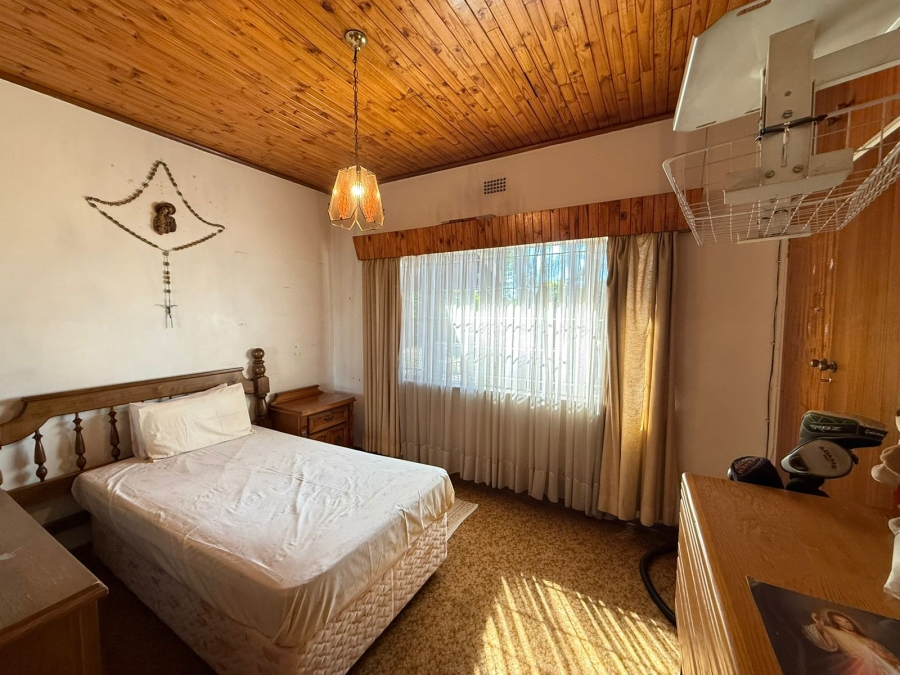 5 Bedroom Property for Sale in Kameeldrift East Gauteng