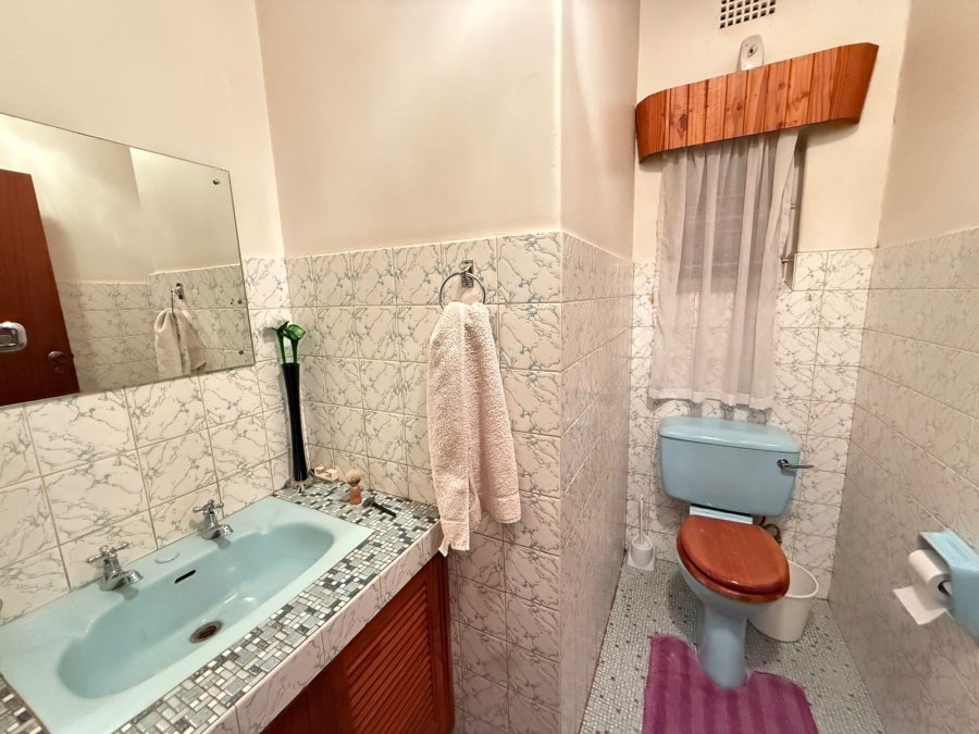 5 Bedroom Property for Sale in Kameeldrift East Gauteng