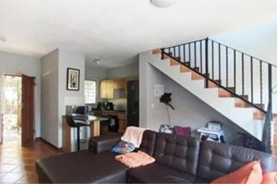 2 Bedroom Property for Sale in La Montagne Gauteng