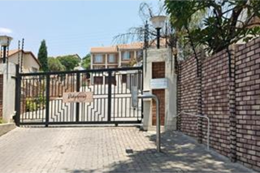 2 Bedroom Property for Sale in La Montagne Gauteng