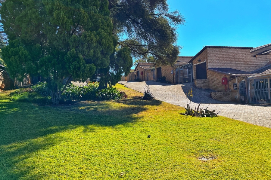 3 Bedroom Property for Sale in Fairland Gauteng