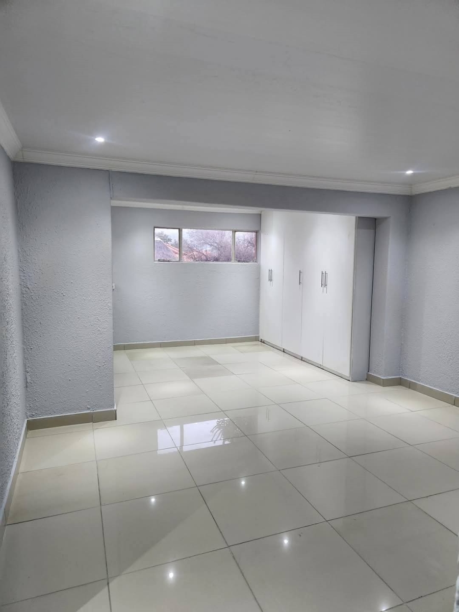 To Let 1 Bedroom Property for Rent in Wilgeheuwel Gauteng