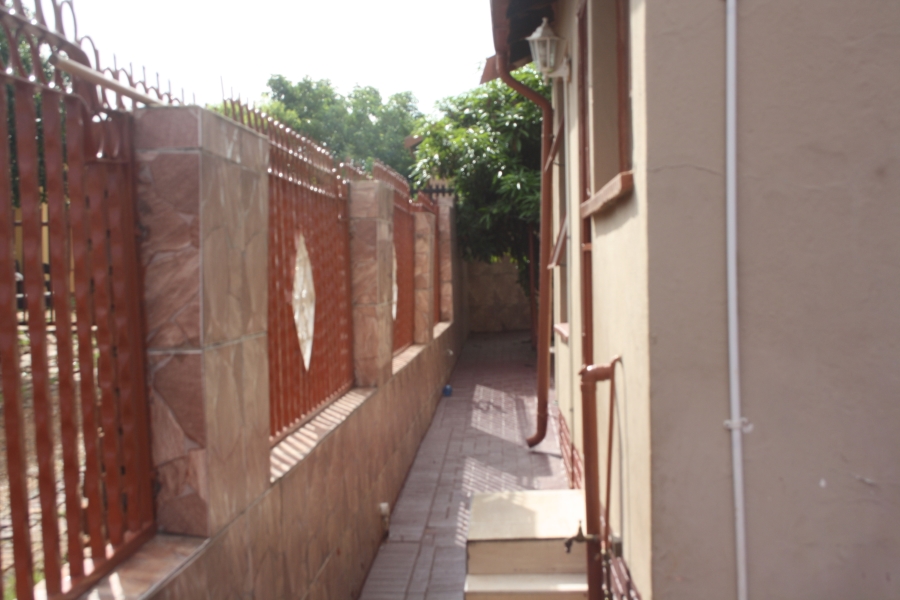 4 Bedroom Property for Sale in Philip Nel Park Gauteng