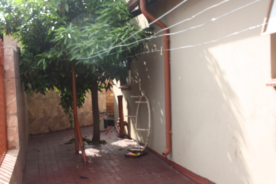 4 Bedroom Property for Sale in Philip Nel Park Gauteng