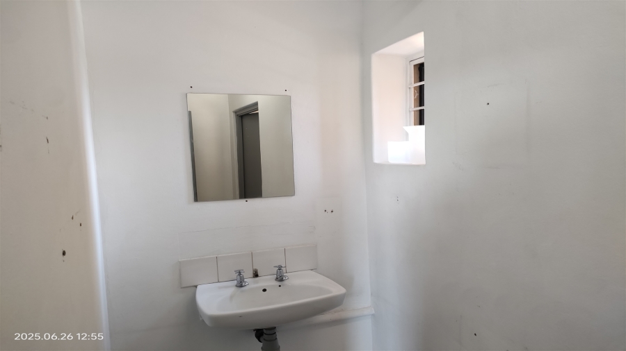 To Let commercial Property for Rent in Strijdom Park Gauteng